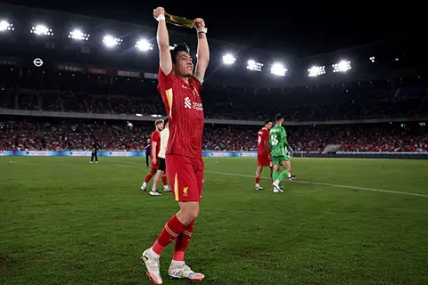 إندو: سعيد بشارة قيادة ليفربول أمام يوكوهاما.. وأثبتنا أننا أبطال الدوري الإنجليزي